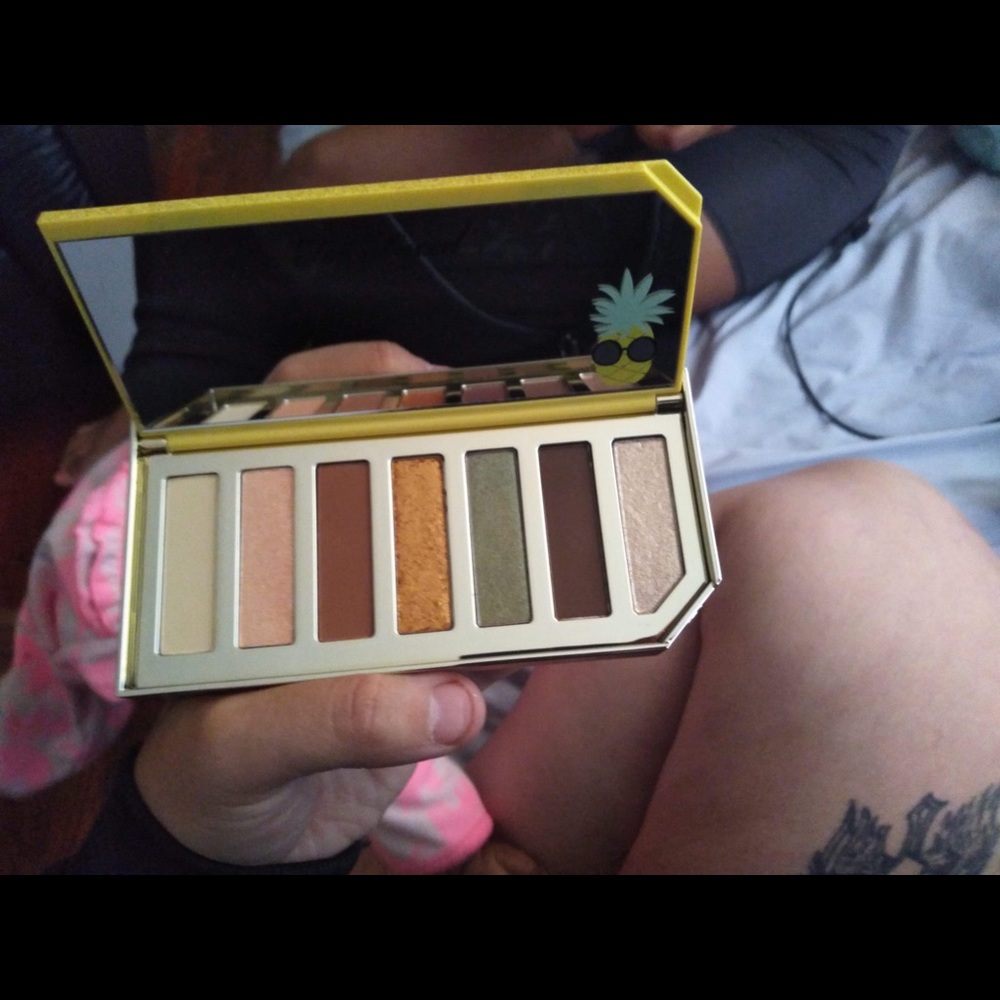 Too Faced eyeshadow